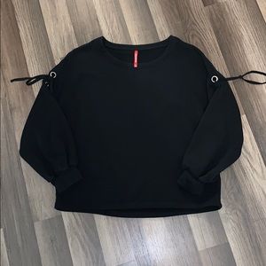 NWOT Women’s union bay crop sweater